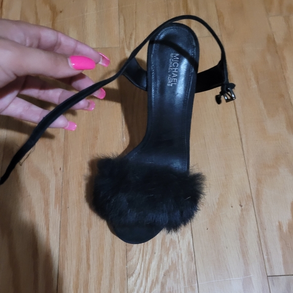 Iconic MK suede & fur heels - Picture 6 of 6